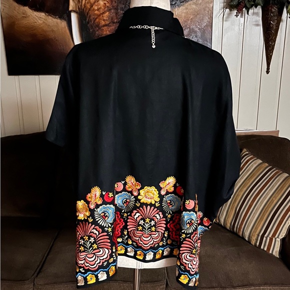 Andrea Javine • Medium • Black • Blouse Embroideries • Multi-Colors Flowers - Picture 11 of 16